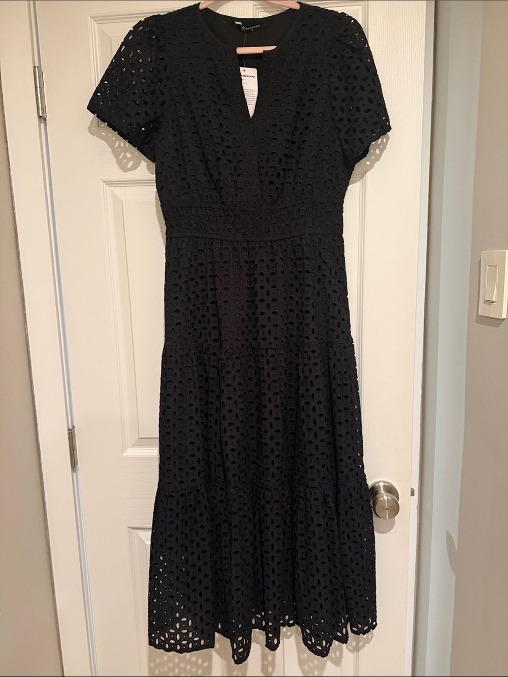 Pretty Garden Black Dress